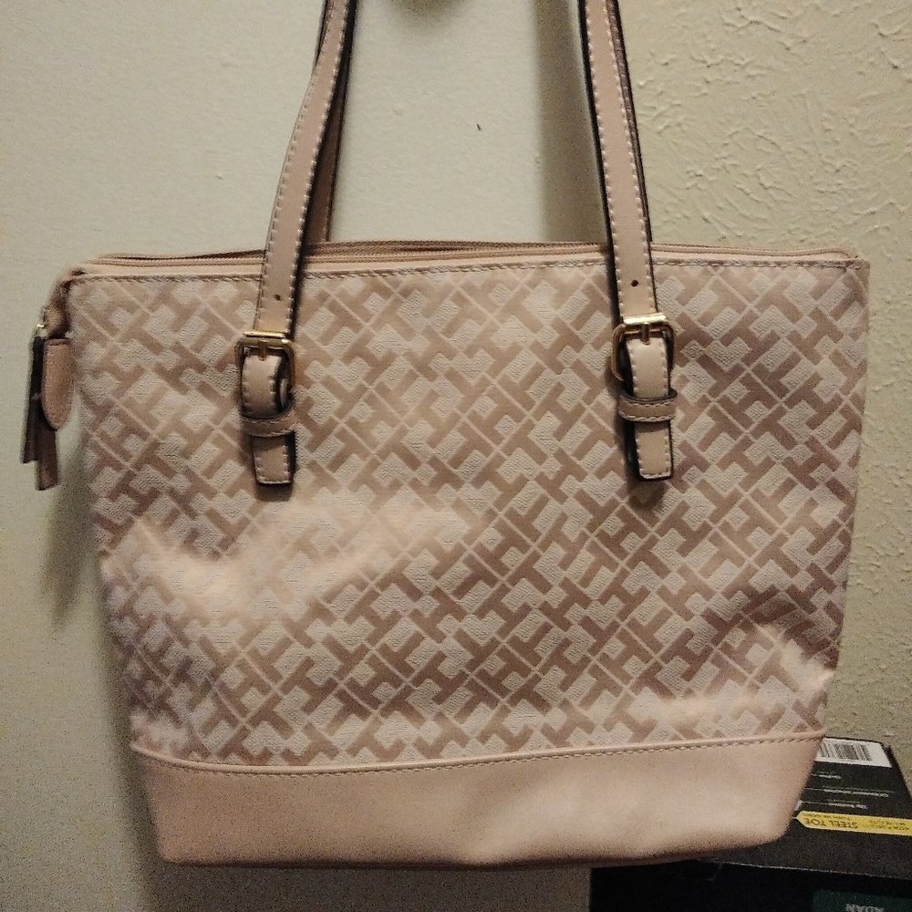 Tommy Hilfiger Shoulder Bag